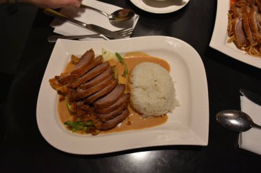 Çin restoranında nefis yemekler.