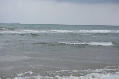 deniz ve dalgalar ve manzara,