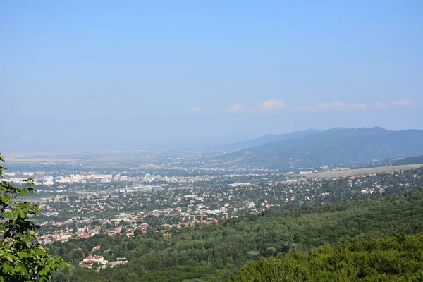 Schöne Landschaft Und Das Dorf Und Der Himmel — Stockfoto