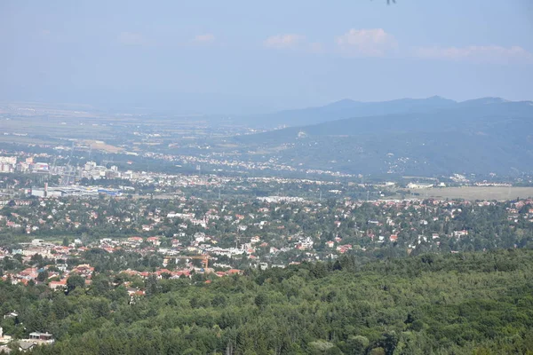 Schöne Landschaft Und Das Dorf Und Der Himmel — Stockfoto