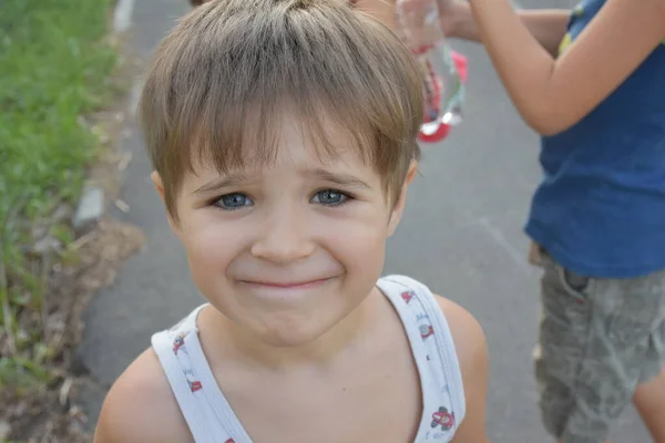 Piękny Portret Małego Chłopca Uśmiech — Zdjęcie stockowe