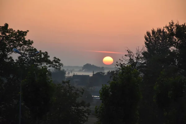 Hermoso Atardecer Amanecer Sol —  Fotos de Stock