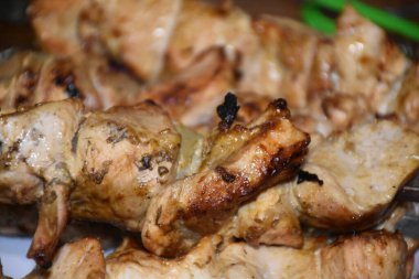 Izgara et parçalara ayrılmış.