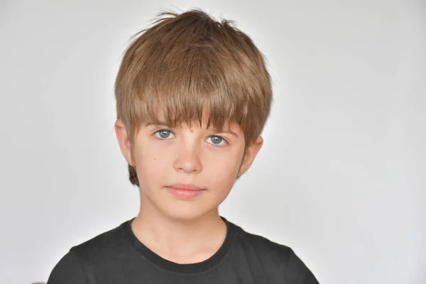 Hermoso Retrato Niño Pequeño Sonrisa — Foto de Stock