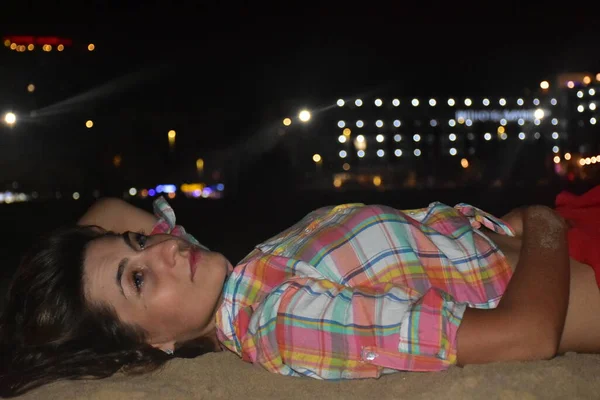 Fată Nisip Peisaj Noapte — Fotografie, imagine de stoc