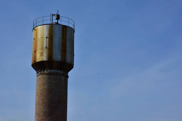 Torre Agua Contra Cielo — Foto de Stock