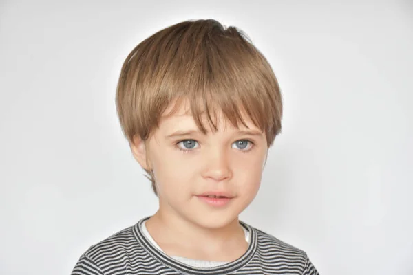 Hermoso Retrato Niño Pequeño Sonrisa — Foto de Stock