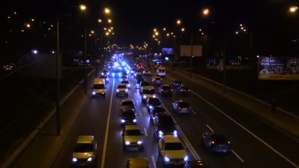 Night Rush Hour City Traffic, Avenue Time Lapse Scene, Kiev, Ucraina Cityscape . — Video Stock