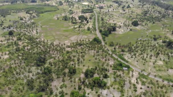 Veduta aerea della linea di costa dell'acqua all'isola di North Pemba a Zanzibar Tanzania, oceano indiano — Video Stock