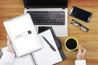 Dijital tablette iş arama çubuğu