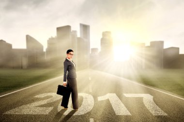 Yolda 2017 ile Asya iş kadını