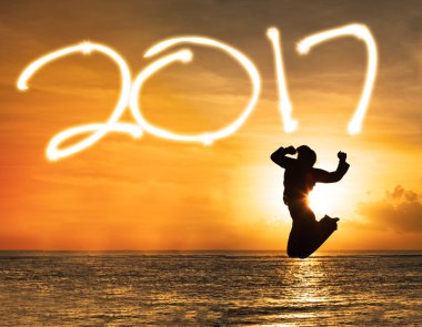 2017 ile atlama siluet kadın