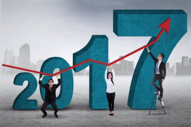Grafik numaraları 2017 ile holding iş adamları