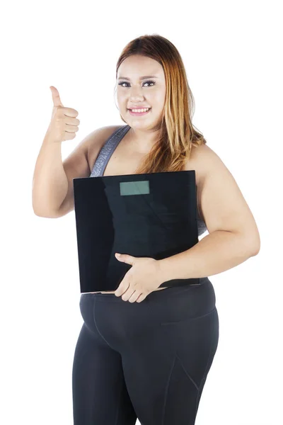 Mulher gorda mostrando ok gesto — Fotografia de Stock