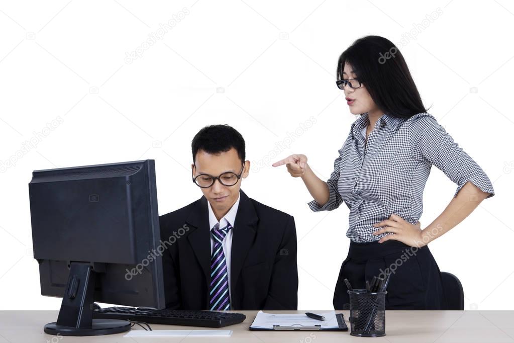 Young boss feels angry to her employee 