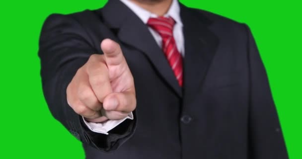  Üzletember kéz magával rántja a virtuális képernyő