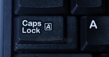  Caps Lock tuşuna basarak parmak