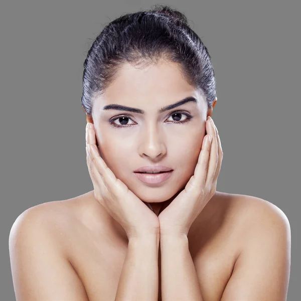 Beauty face of woman with soft skin — Stock Photo, Image