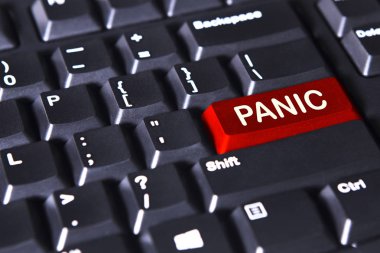 Bilgisayar klavye panik kelime ile