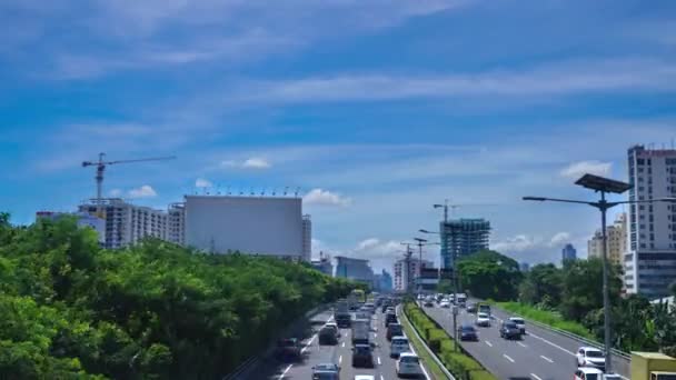 Стовпилися трафіку з Синє небо в Джакарті — стокове відео