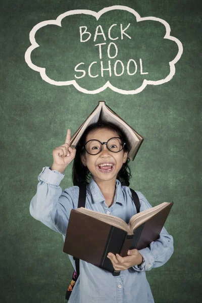 Elementary student with back to school text — Stock Photo, Image