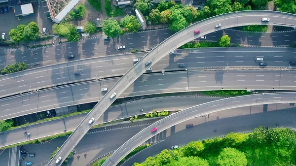 Ανισόπεδη διάβαση αυτοκινητόδρομου στην πόλη της Τζακάρτα — Φωτογραφία Αρχείου