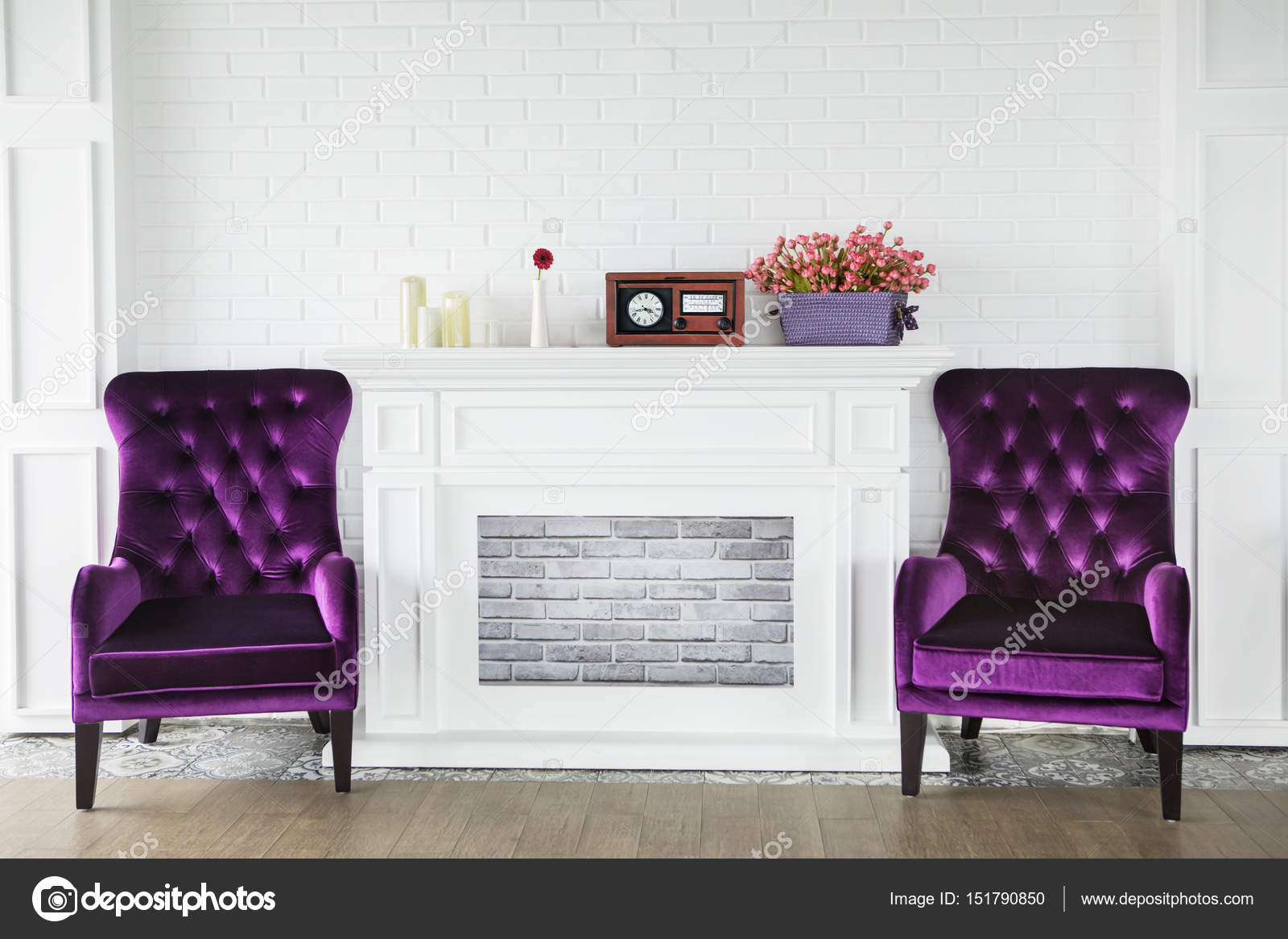 Ouderwetse woonkamer — Stockfoto © realinemedia #151790850 Ouderwetse woonkamer — Stockfoto © realinemedia #151790850