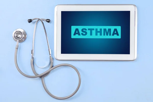 Astmy słowo na ekranie tabletu cyfrowy — Zdjęcie stockowe