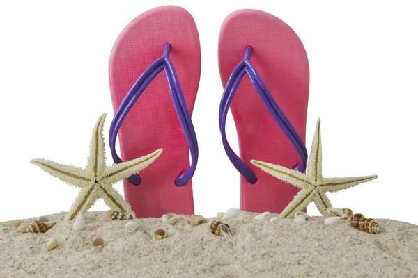 Różowe sandały i rozgwiazdy na piasku — Zdjęcie stockowe