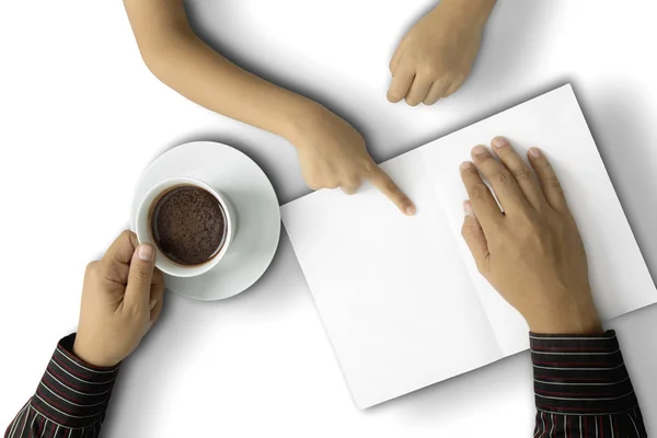 Padre con una carta bianca di suo figlio — Foto Stock