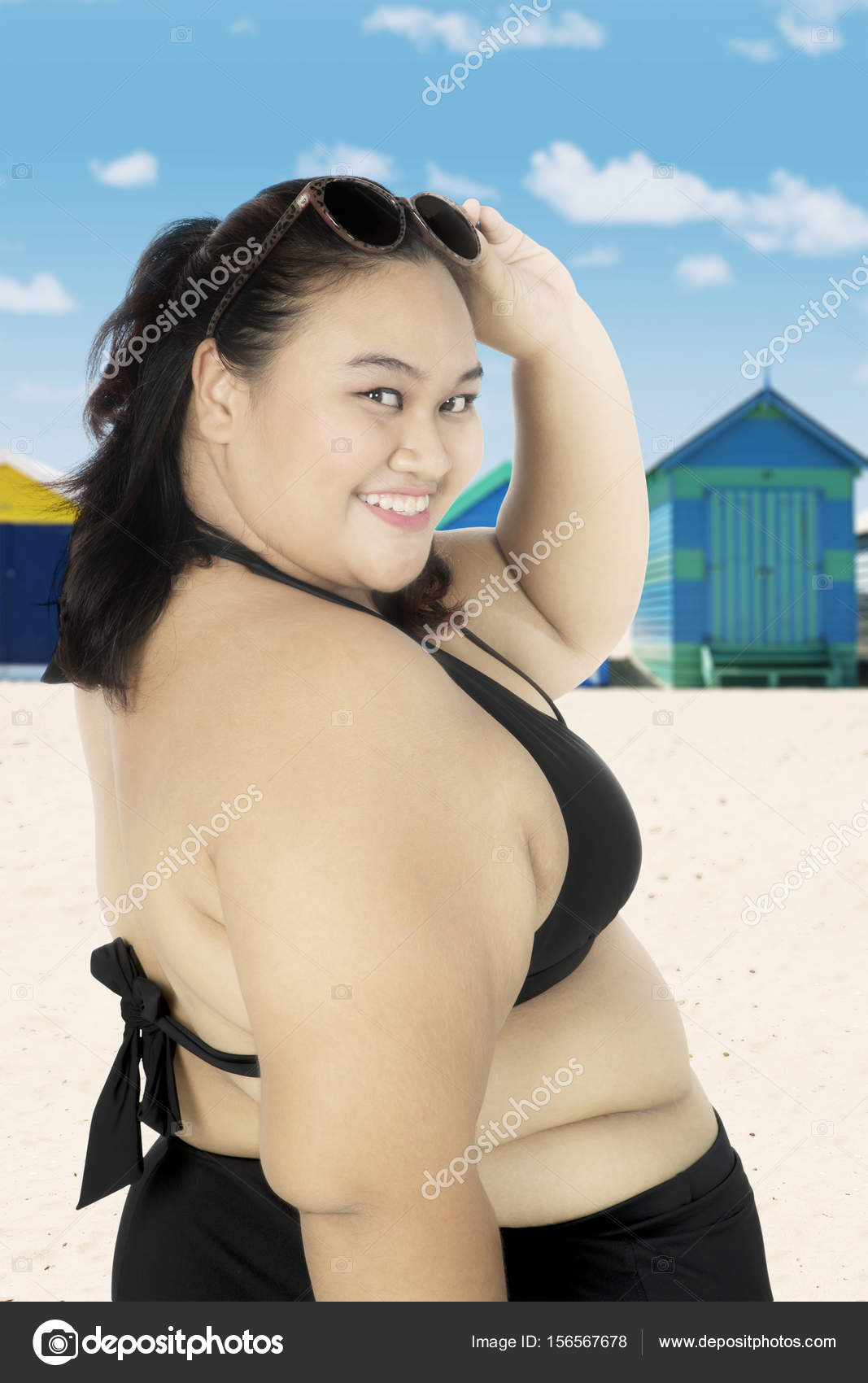 Fat lady wearing bikini 2025