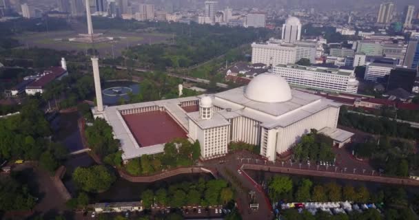 Istiqlal-Moschee in Jakarta — Stockvideo