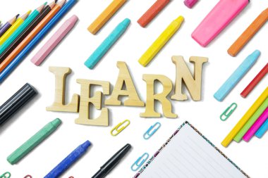 Word ile okulun öğrenin için donatım