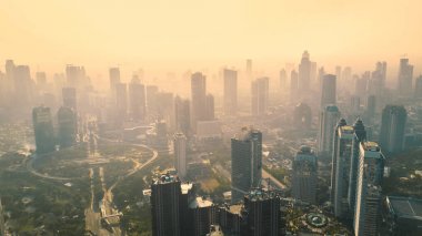 Şehir merkezinde bir Jakarta havadan görünümü