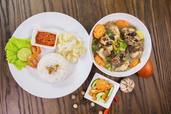 Sopa de rabo de boi deliciosa e arroz — Fotografia de Stock