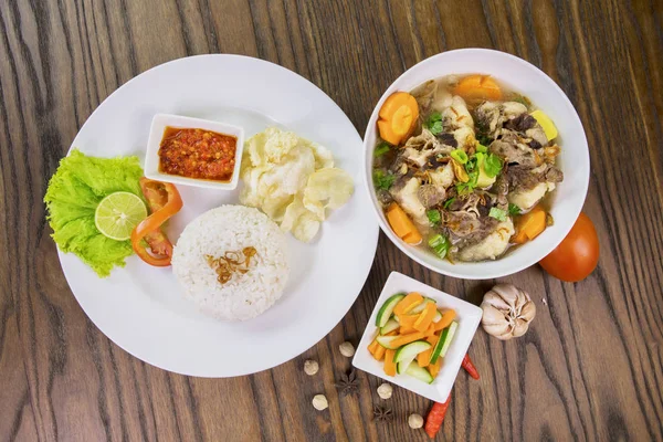 Sup Oxtail dan nasi — Stok Foto