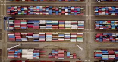 Kaplarda ticari harbor terminal