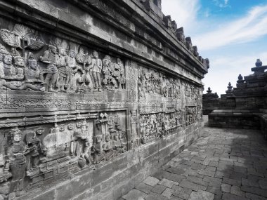 Borobudur Tapınağı şaşırtıcı kabartma