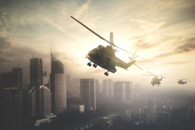 Üç ordu helikopter devriye şehir yapıyor