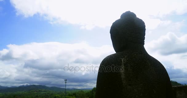 Caducidad de la estatua de Buda en el templo de Borobudur — Vídeos de Stock