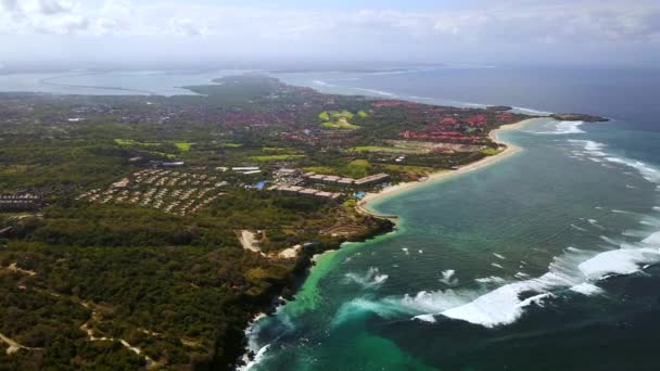 Bela paisagem aérea da praia de Nusa Dua — Vídeo de Stock
