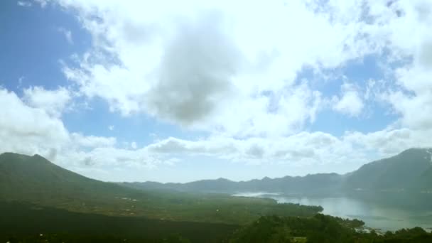 Arrêt de zoom arrière du mont et du lac Batur — Video