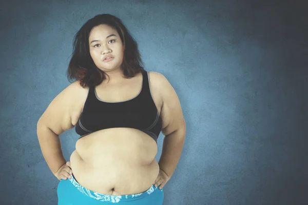 Fat woman looks confident — Stock Photo, Image
