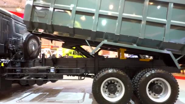Large Hino dump truck — Stock Video