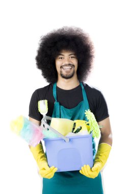 Afro hizmetçi holding temizlik maddeleri 