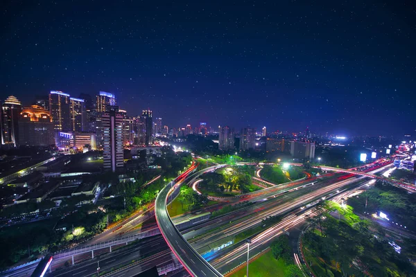 Hermosa intersección de carreteras Semanggi por la noche —  Fotos de Stock