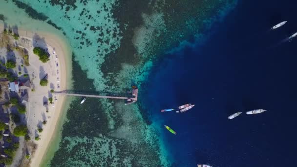 Wunderschöne luftige landschaft auf kanawa island — Stockvideo