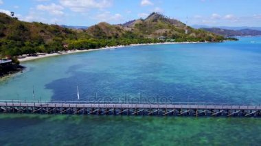 Ahşap iskele Labuan Bajo havadan görünümü