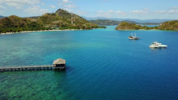 Incredibile vista aerea a Labuan Bajo — Video Stock