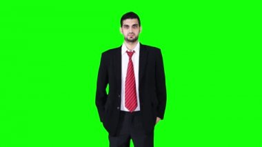 Başarılı beyaz işadamı elleri katlanmış